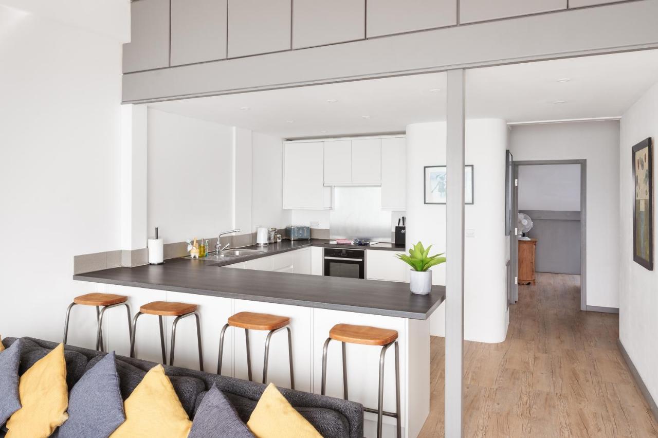 Lancing Beach Apartment. Экстерьер фото